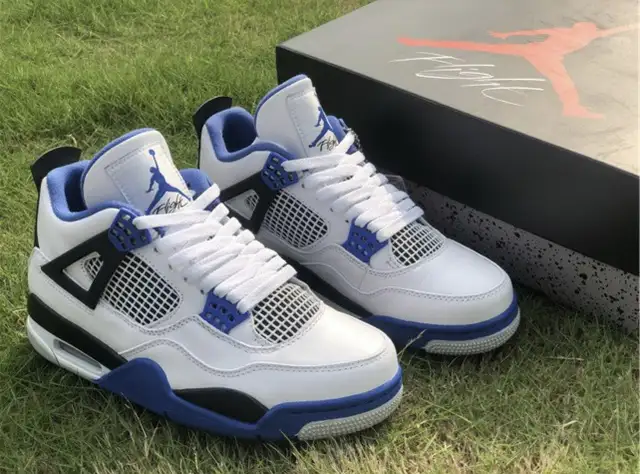 Jordan 4 retro motorsport  in Men's Shoes in City of Toronto - Image 5