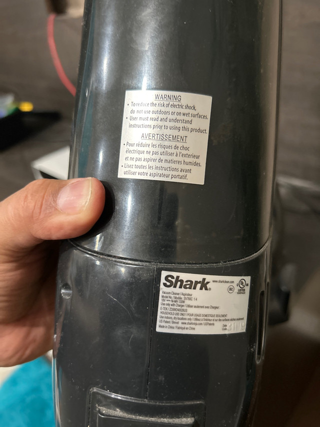Shark Cordless vacum in Vacuums in Winnipeg - Image 2