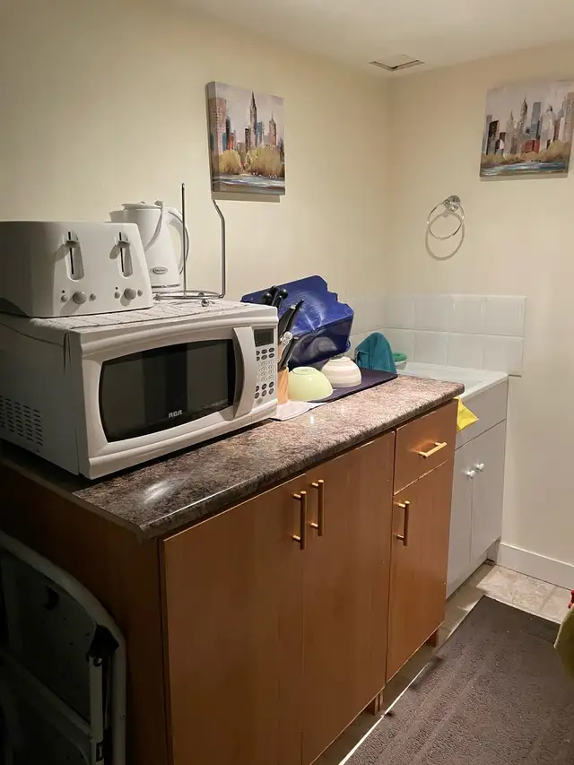 Cozy Room for Rent in NW63417637462915124