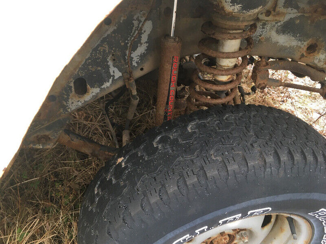 Parting out 1998  jeep cherokee xj in Auto Body Parts in Truro - Image 4