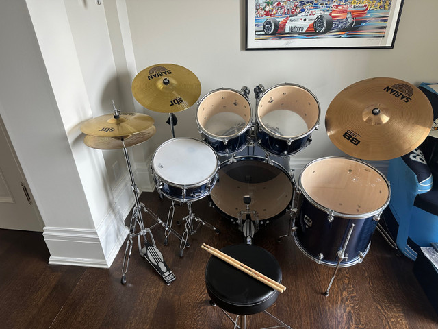 8 Piece slightly used Drum Set available  in Drums & Percussion in City of Toronto