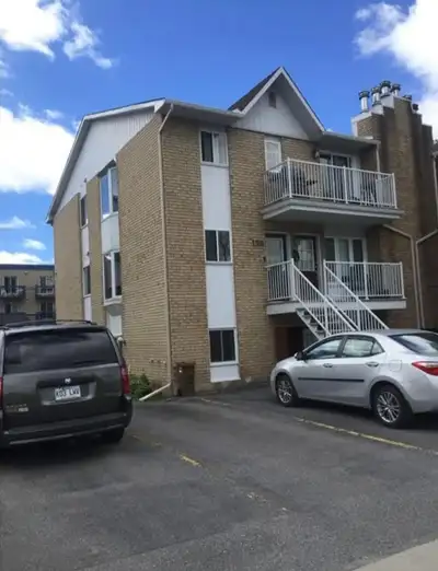 3 Bedrooms Apartment August 1st- Gatineau