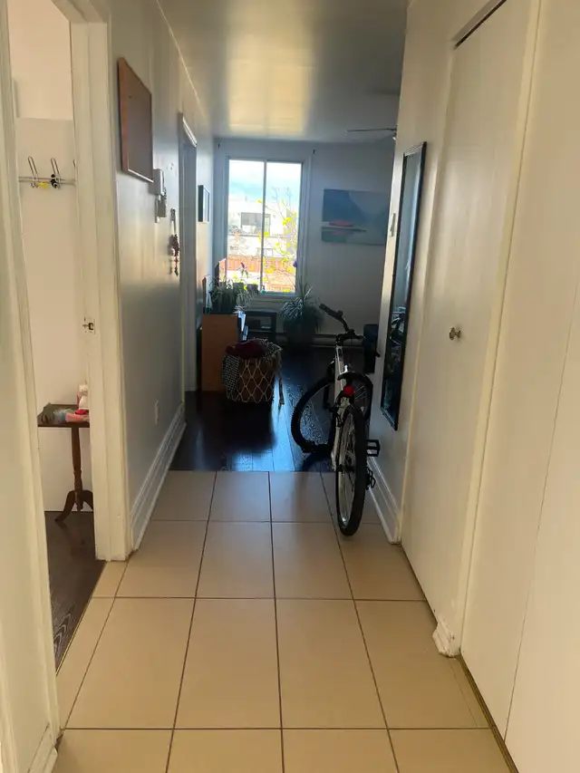 B2 – Beautiful Apartment – Near Downtown Montreal in Long Term Rentals in City of Montréal - Image 8