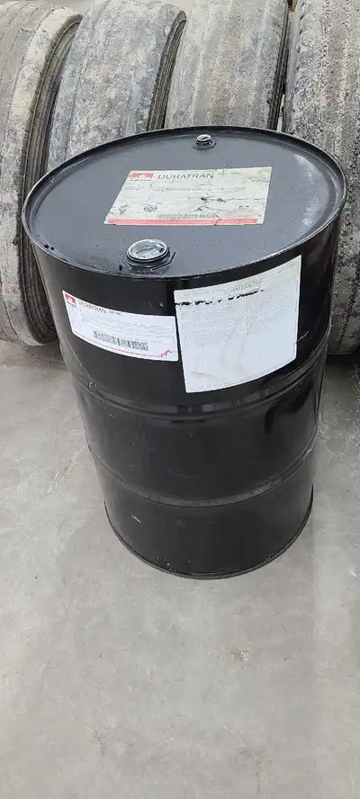 Clean and empty 200 litre steel barrels came with new oil in them. 5 to 8 drums available. 226-622-9...