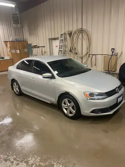 2011 Jetta TDI sedan. Amazing on fuel. Automatic DSG transmission. Interior is spotless and in great...