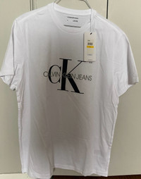 T shirt Calvin Klein neuf 