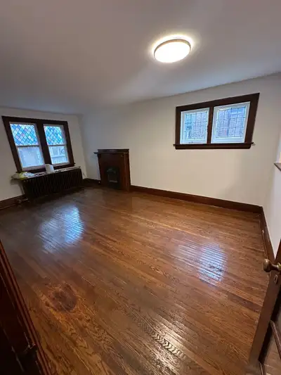 Beautiful spacious one bedroom apartment. With private balcony. Large bedroom, bathroom with massive...