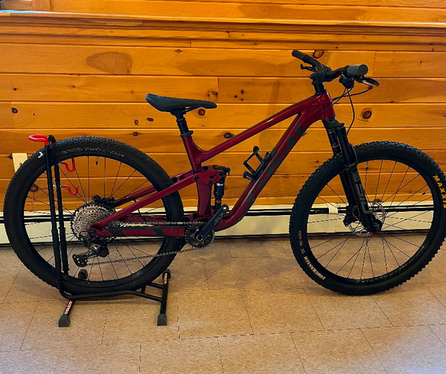 for sale trek top fuel 8 in Mountain in Charlottetown - Image 4