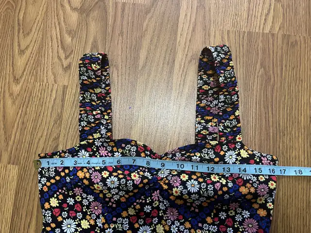 Forever 21 women’s small floral summer dress, multicolour in Women's - Dresses & Skirts in Oshawa / Durham Region - Image 5