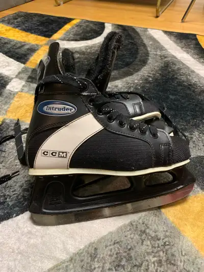 Skates CCM Size 6 Boys Size 8 Women’s, View more