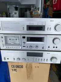 Akai amp, tuner and cassette. Vintage 