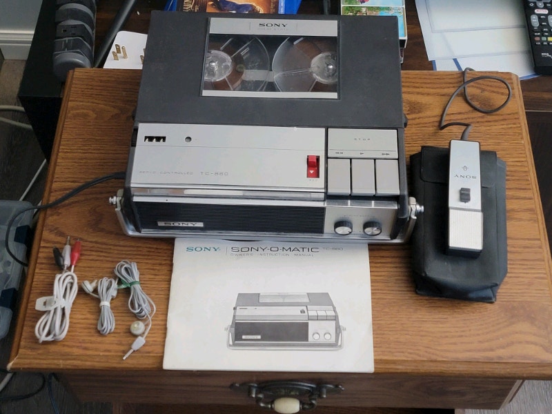 ANTIQUE REEL TO REEL TAPE RECORDER Arts & Collectibles Winnipeg