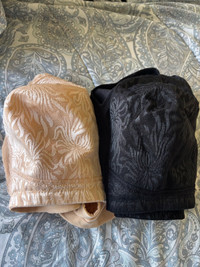 Wireless bra, two black and two skin tone size 46DD $12’each