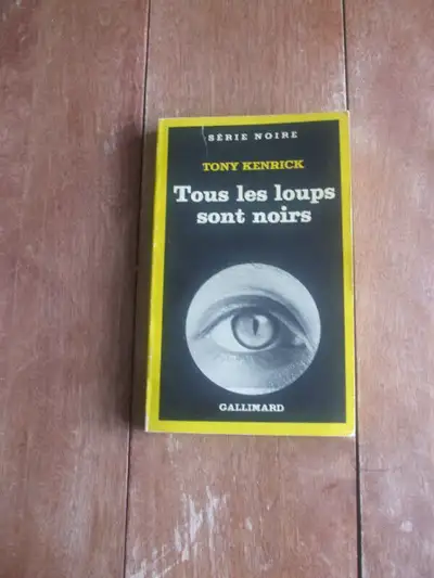 En bon état. Format de poche couverture souple. Edition: 1979 Série noire avec 248 pages. Titre: Tou...