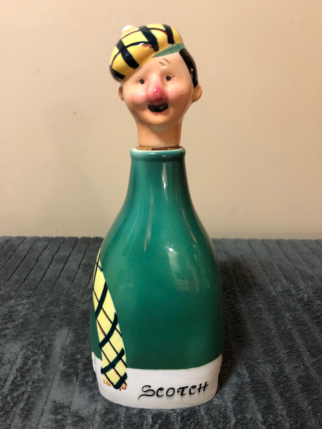 Booze Decanters  in Arts & Collectibles in Hope / Kent - Image 4