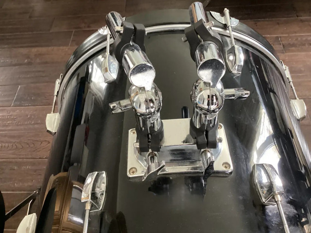 Complete 5 piece drum set with hardware in Drums & Percussion in City of Toronto - Image 4