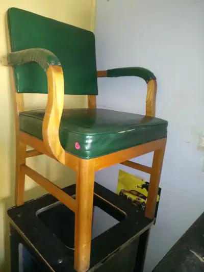 CHAISES  DE CUISINE ET D'APPOINTS, View more
