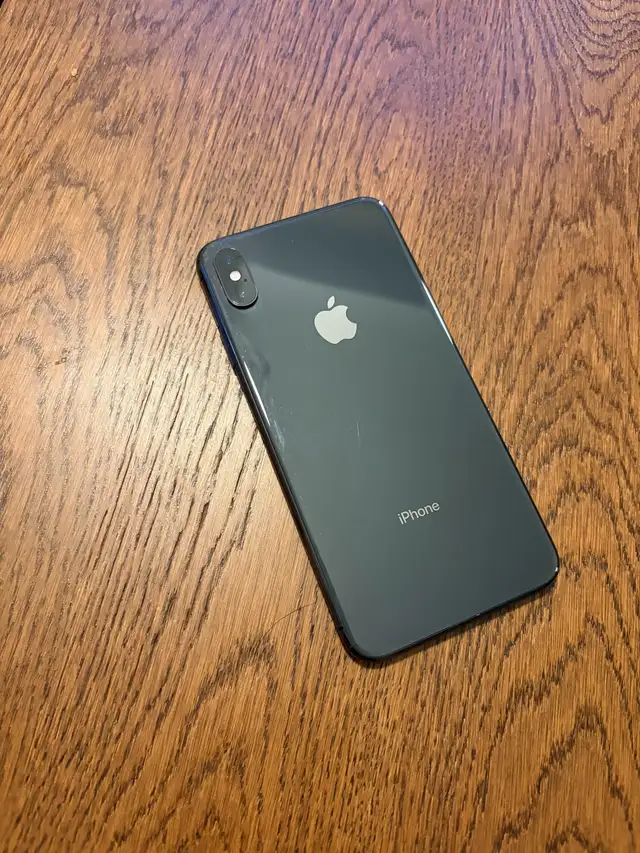 iPhone XS Max in Cell Phones in Mississauga / Peel Region - Image 3