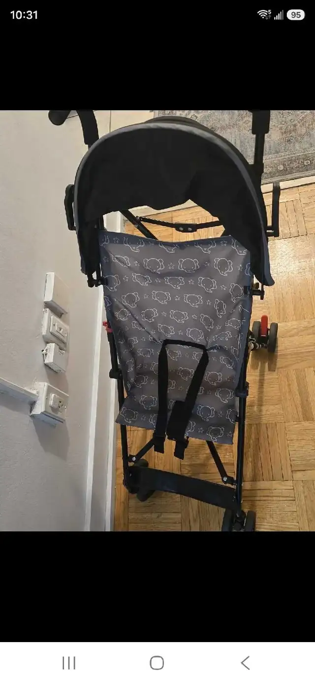 Bily Umbrella Stroller in Strollers, Carriers & Car Seats in Mississauga / Peel Region - Image 6