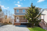 SOLD-Renovated Semi-detached house in Dartmouth