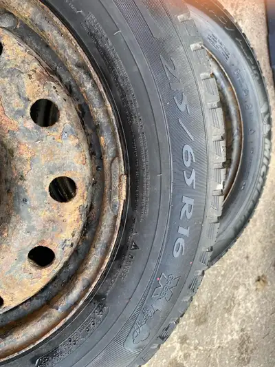 An economical way to get ready for Canadian winter. A set of Winter tires 215 65 R16 taken out from...
