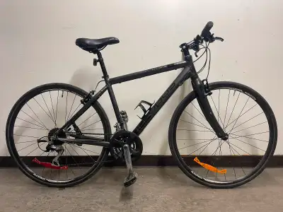 Opus Adagio Hybrid Shimano Alivio 24 speed Full Aluminum Small for 5.3-5.7 Tuned up Excellent hybrid...