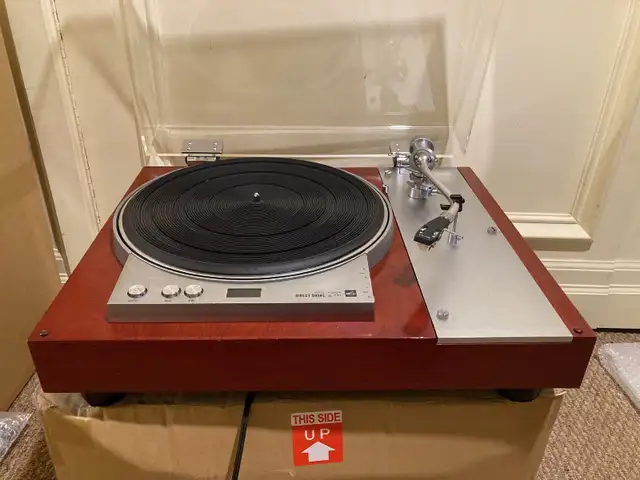 JVC / Victor JL B77 top model direct drive turntable in Stereo Systems & Home Theatre in Mississauga / Peel Region - Image 4