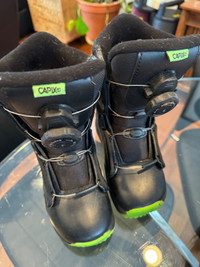 Kids size 1 snowboard boots BOA