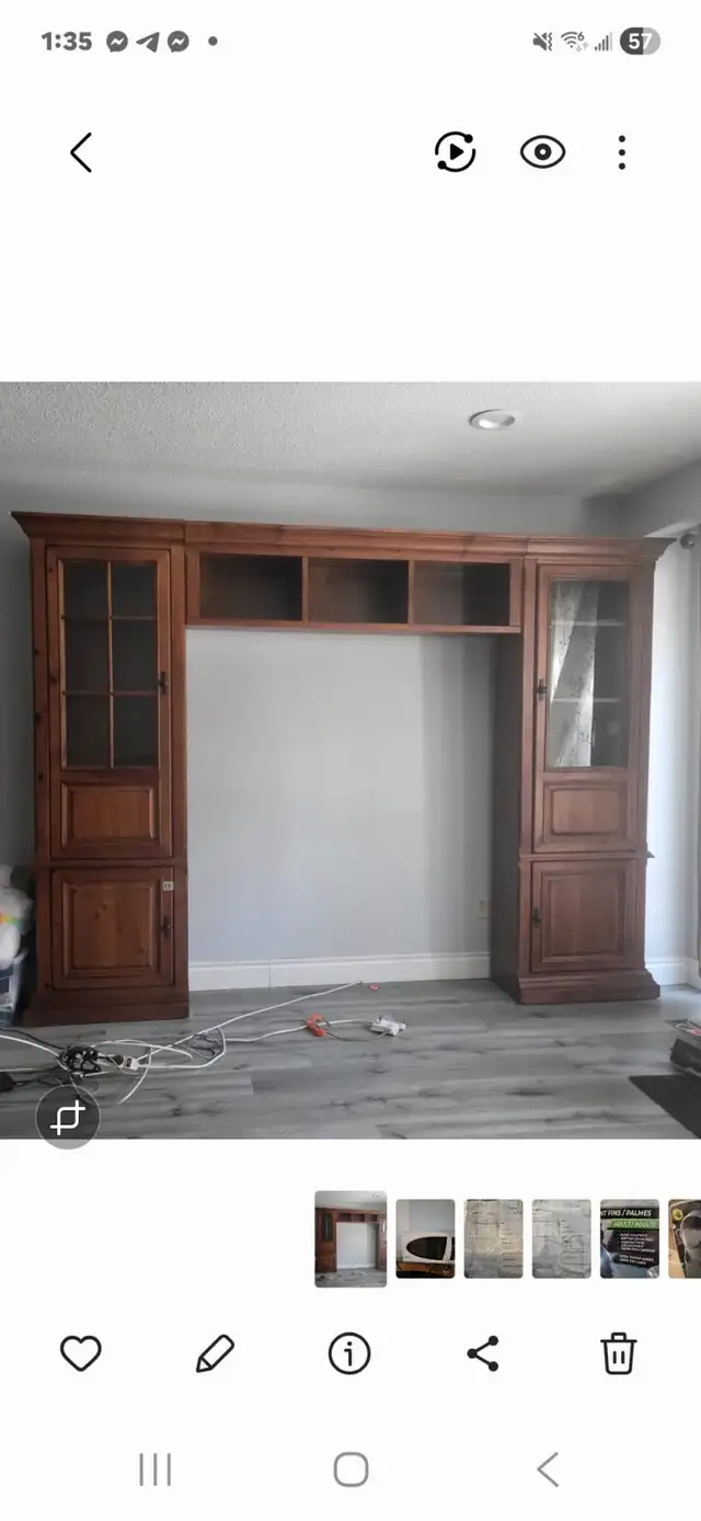 beautiful wooden shelf  in Bookcases & Shelving Units in City of Toronto - Image 2