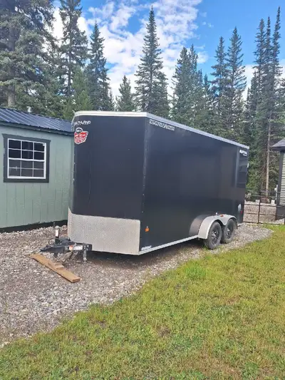 LIKE NEW .Less than 1000kms use. No hail damage. 18L x 6.10 80"rear Ramp opening Also has man side d...