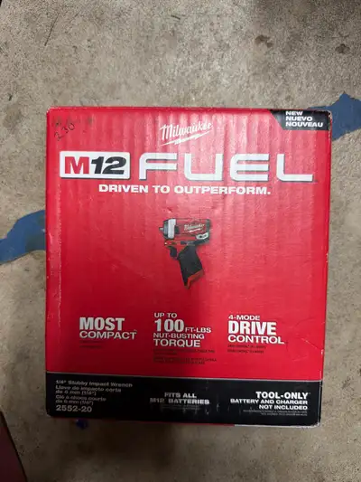Milwaukee stubby impact 2552-20, View more