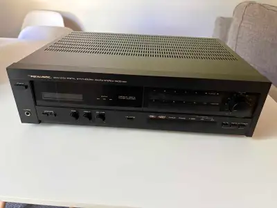 Realistic STAV-8100 AM/FM Synthesized Stereo Receiver , View more