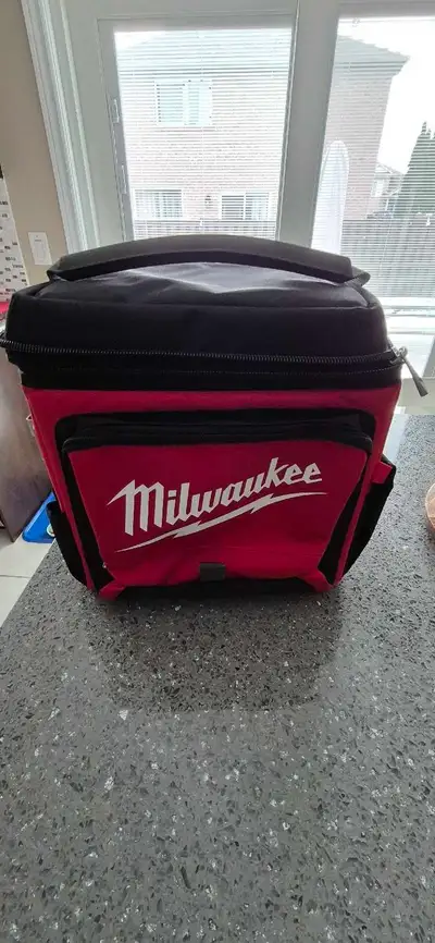 Milwaukee Jobsite Cooler 1680D, View more