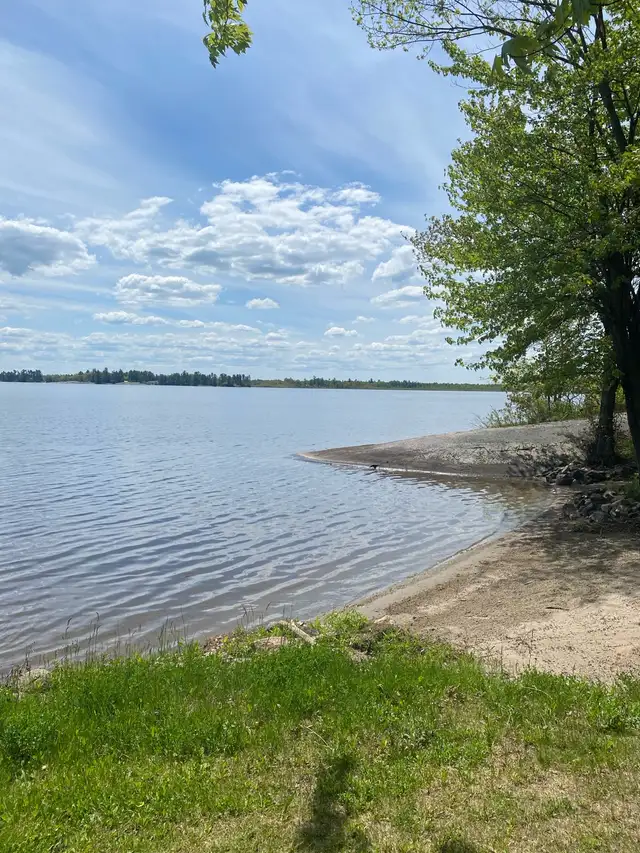 Lake Nipissing Cottage For Rent. Private Getaway in Ontario in Canada - Image 5