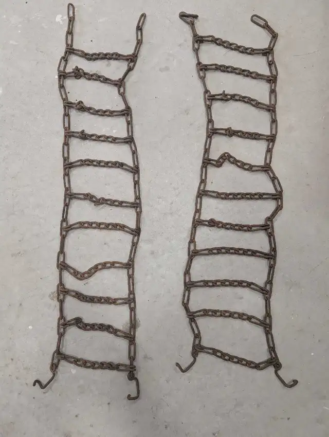 Snowblower Tire Chains in Snowblowers in Mississauga / Peel Region - Image 2