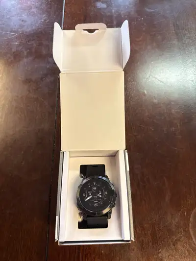 Excellent condition like brand new few times I’m not sport guy is too much for me … comes with 2 ori...