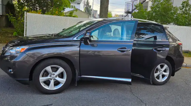 Lexus 2010600952362008596483