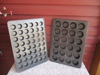 2 Large, Large Muffin or Cup Cake Pans