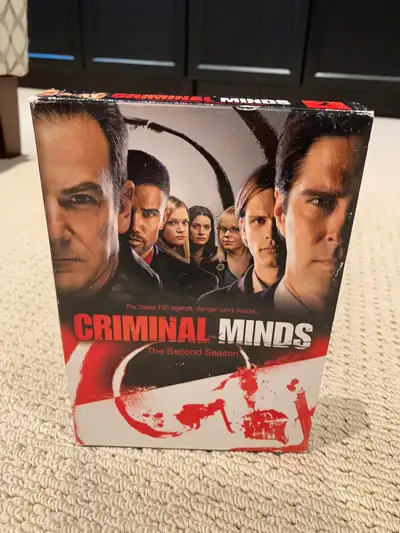 Criminal Minds Season 2 on 6 DVDs (see pictures). $2 *Pickup only, Paul Anka/Huntclub area (click on...