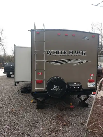 Trailer is located in bobcaygeon about a hour north of bowmanville. I'm selling a 2012 Jayco Whiteha...