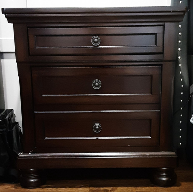 Ashley Bedroom Furniture in Dressers & Wardrobes in Oakville / Halton Region - Image 4