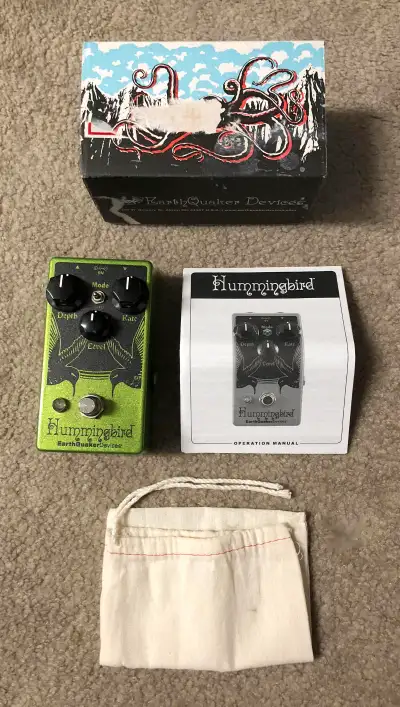 Up for sale is an EarthQuaker Devices Hummingbird V4 Repeat Percussions Tremolo Pedal with Box. Prod...