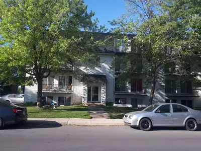 4 1/2 à Louer Longueuil Chauffage, eau chaud, électricité inclus