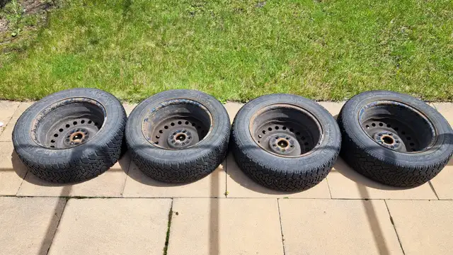 Roue / Jante 16 pouces avec pneus hiver Good Year Nordic in Tires & Rims in Longueuil / South Shore - Image 3