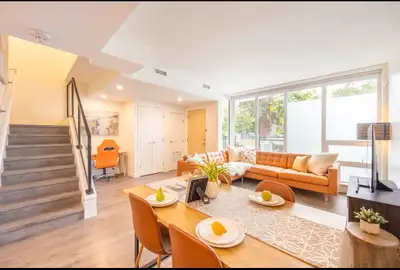 New 4 bedroom townhouse for rent Surrey Central