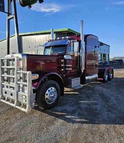 I am selling my 2024 Peterbilt 389. The truck is in excellent condition! Financing available Lease t...