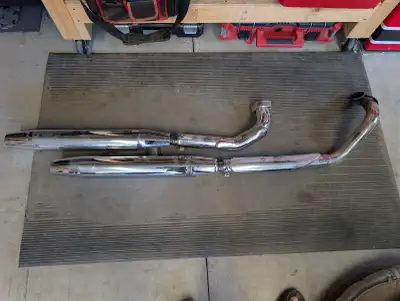Stock Exhaust from 2003 Yamaha V-Star 1100 Classic