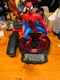 SPIDER-MAN MARVEL ANIMATED PHONE WITH LIGHT SHOW AND MUSIC KNG