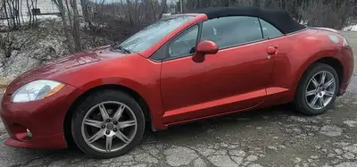 Mitsubishi Eclipse GT 2008 convertible. Moteur 3.8 V6. Automatique. Toit électrique. 4 places, air c...