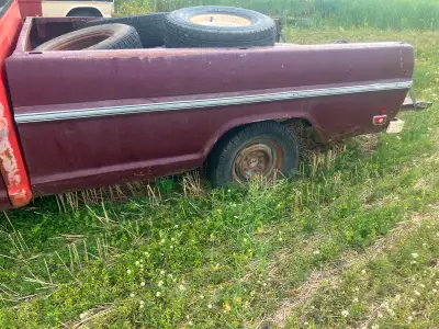 1970 ford box no rust in seam some lower rust $900 text or call 780-618-35zero-one